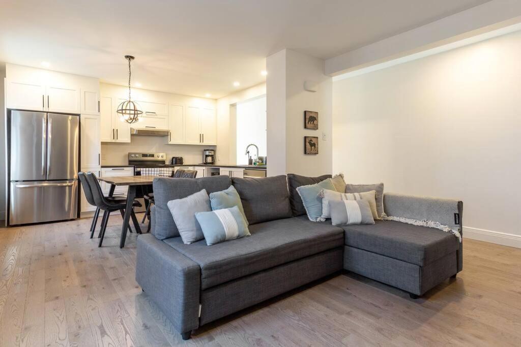 Free Parking, Beautiful 4 1/2- 2 Bedroom Apartment Montreal Exterior foto