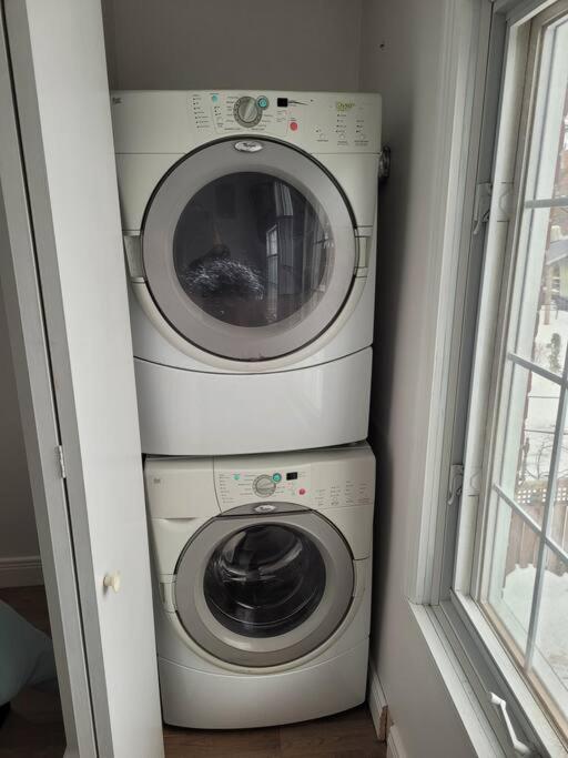 Free Parking, Beautiful 4 1/2- 2 Bedroom Apartment Montreal Exterior foto