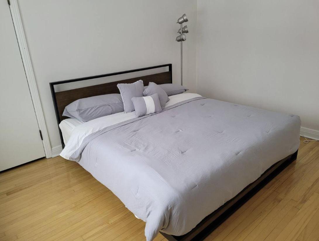 Free Parking, Beautiful 4 1/2- 2 Bedroom Apartment Montreal Exterior foto